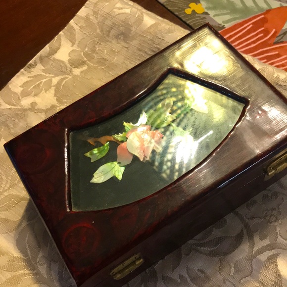 Jewelry box - Picture 4 of 5